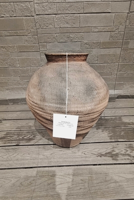 شراء Stylish Modern Fiber Clay Planter with Frost Resistant Character and Textured Surface online manufacture
